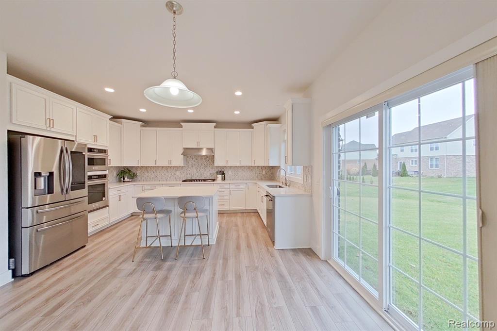 51060 LAUREL Park Drive, Canton, MI 48188 — Photo 23