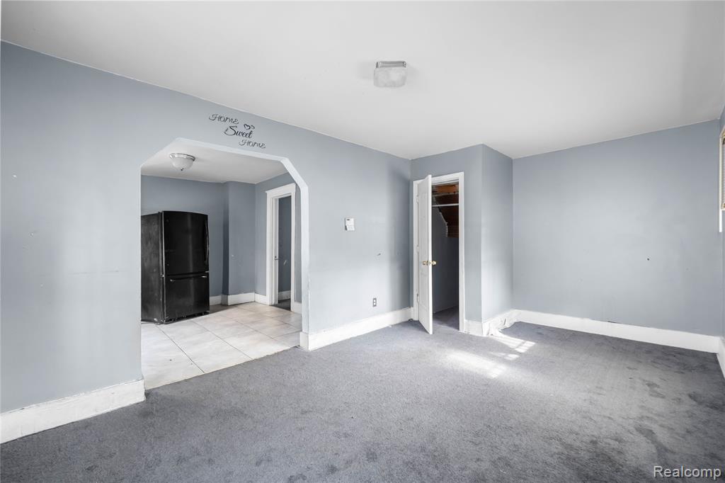 6886 Grandville Avenue, Detroit, MI 48228 — Photo 12