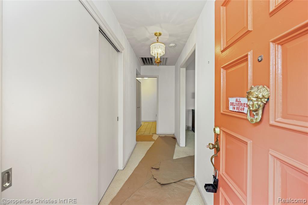 6391 Wing Lake Road, Bloomfield Hills, MI 48301 — Photo 5