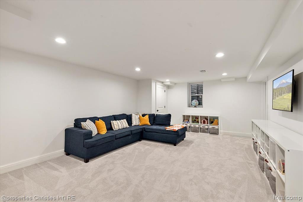 2684 Bradway Boulevard, Bloomfield Hills, MI 48301 — Photo 47