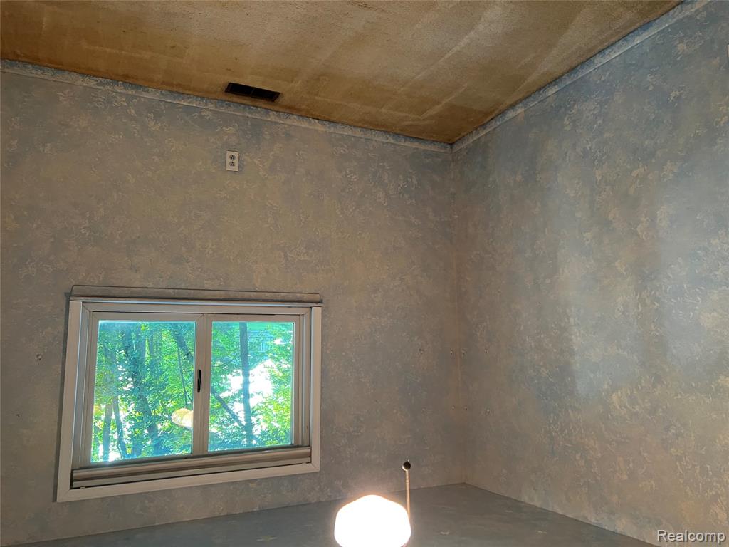 12352 Burns Road, Carleton, MI 48117 — Photo 17