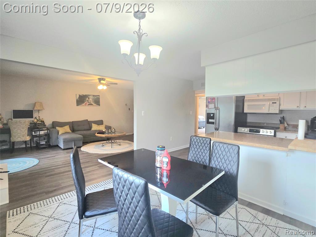 5251 Highland Road, 214, Waterford, MI 48327 — Photo 31