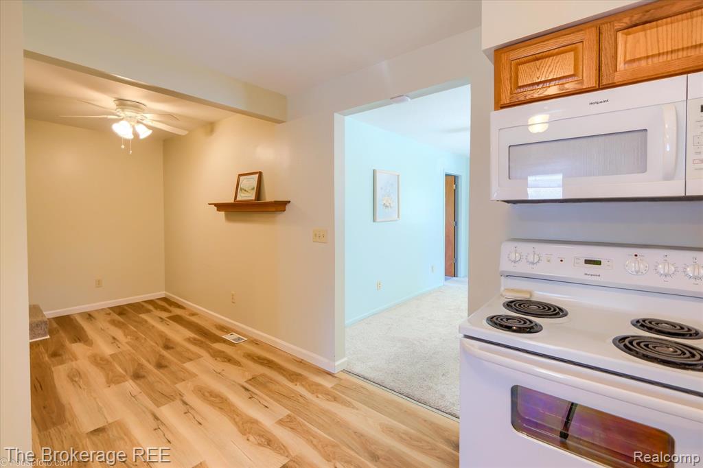 1314 Carman Street, Burton, MI 48529 — Photo 13