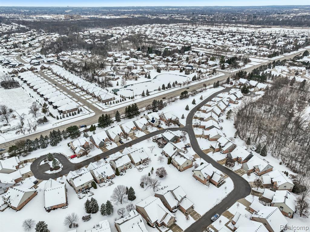 43573 E Perignon Drive N, Sterling Heights, MI 48314 — Photo 53