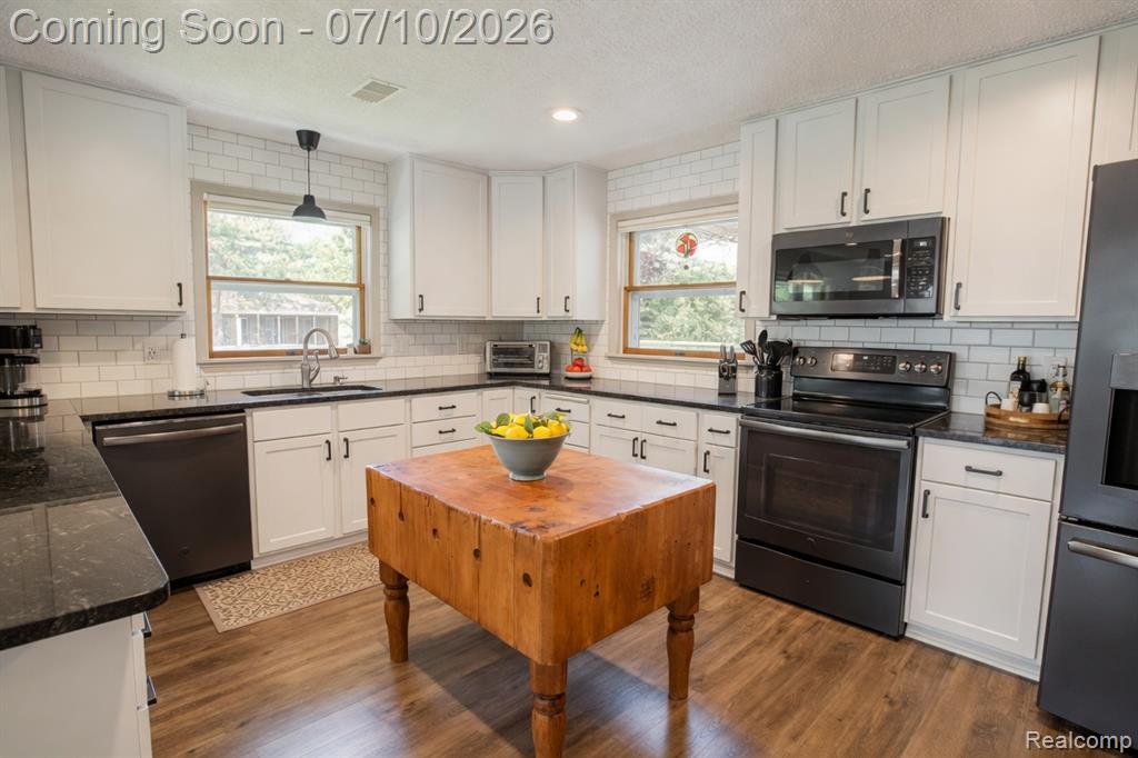 5278 Skelton Road, Columbiaville, MI 48421 — Photo 38