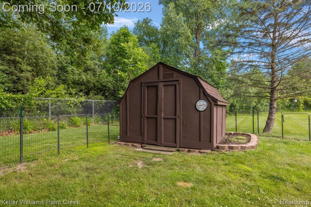 550 E Clark Street, Davison, MI 48423 — Photo 12