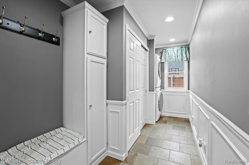 45776 Bristol Circle, Novi, MI 48377 — Photo 18
