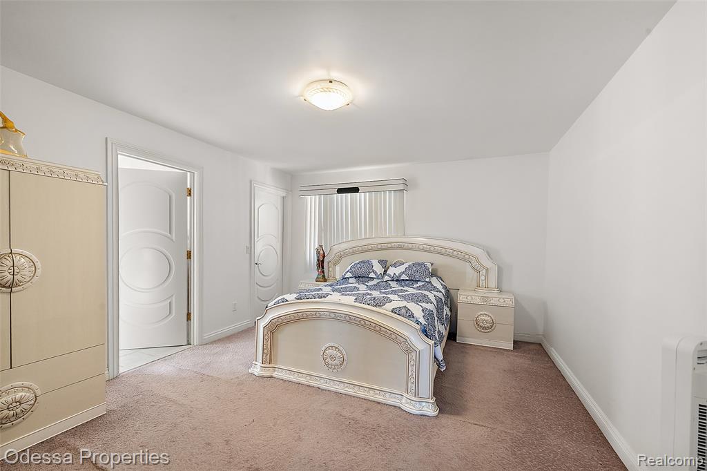 12984 Azure Drive, Utica, MI 48315 — Photo 35