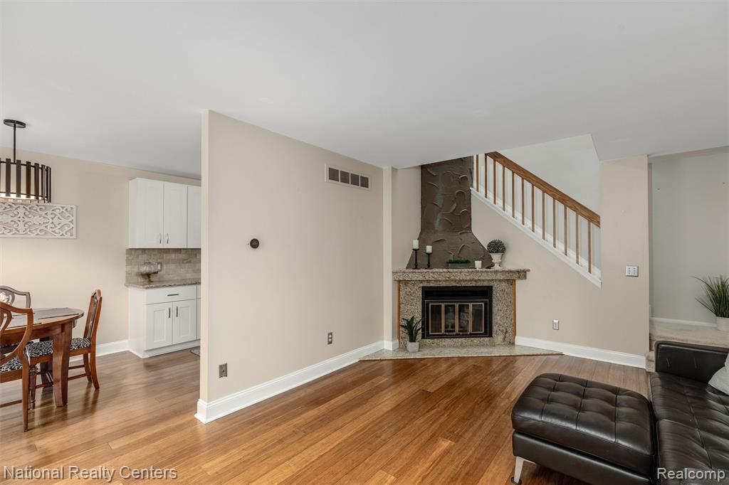 22353 PEACHTREE, Novi, MI — Photo 5