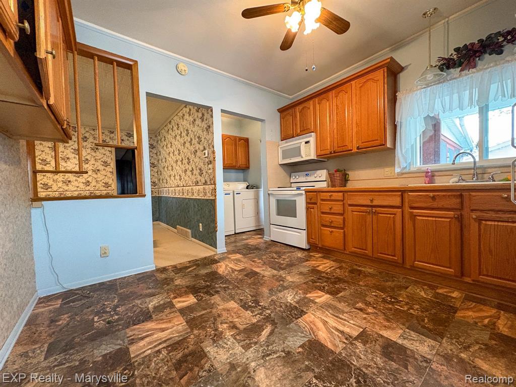 206 SPRING Street, Yale, MI 48097 — Photo 11