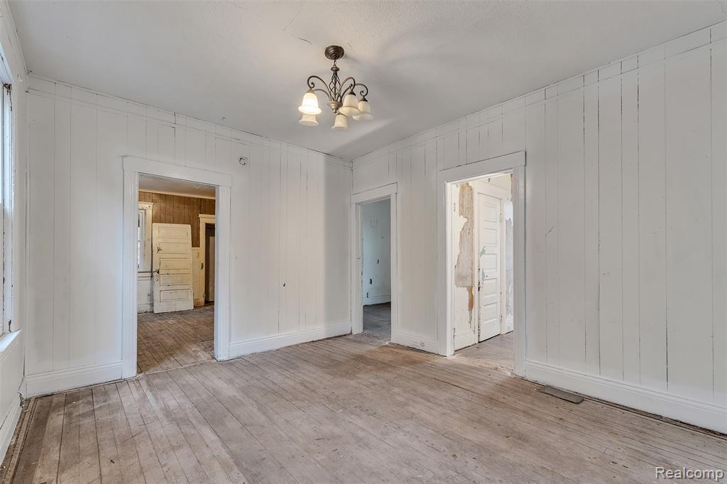 9333 Elsa Street, Detroit, MI 48214 — Photo 6