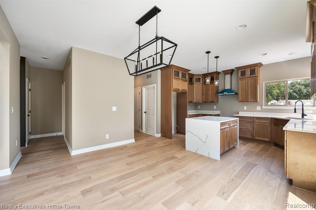 11948 Encore Court, Shelby Twp, MI 48315 — Photo 11