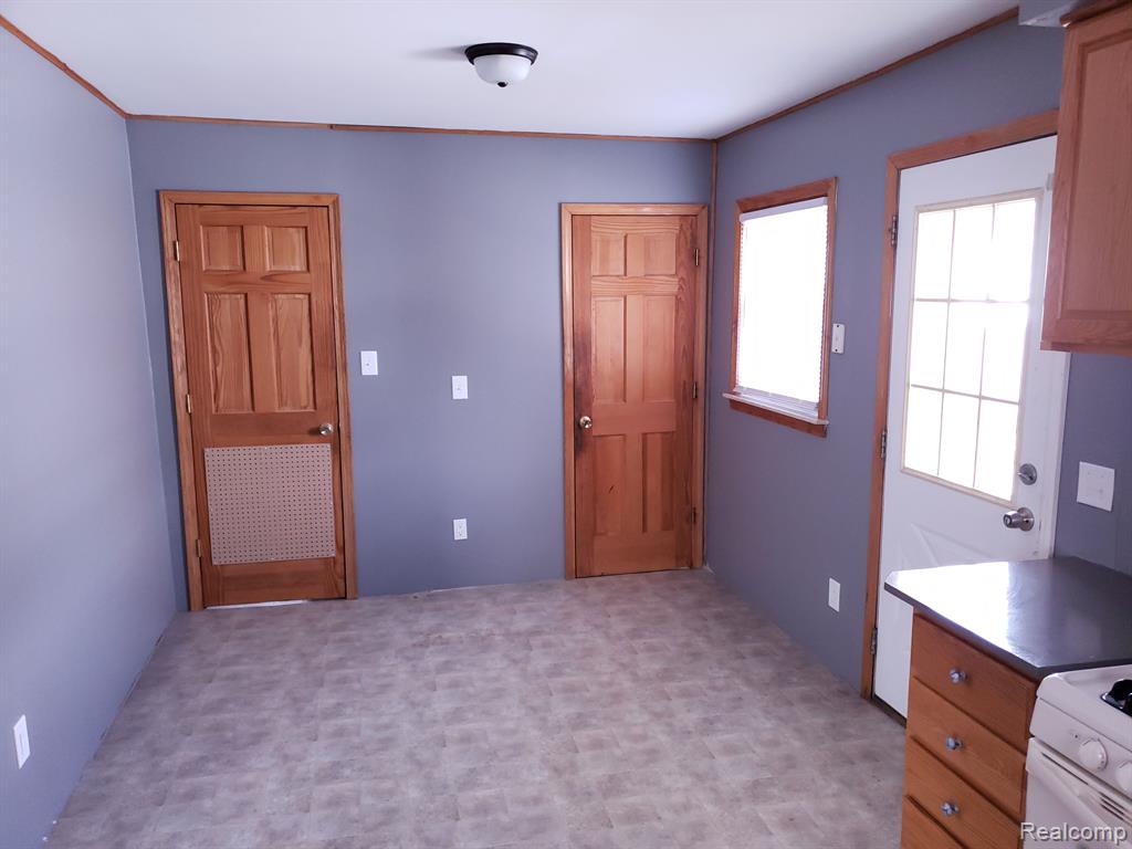 6849 LOZIER Avenue, Warren, MI 48091 — Photo 7