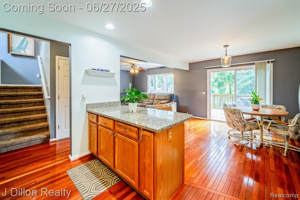 5778 Savoy Drive, Waterford, MI 48327 — Photo 8