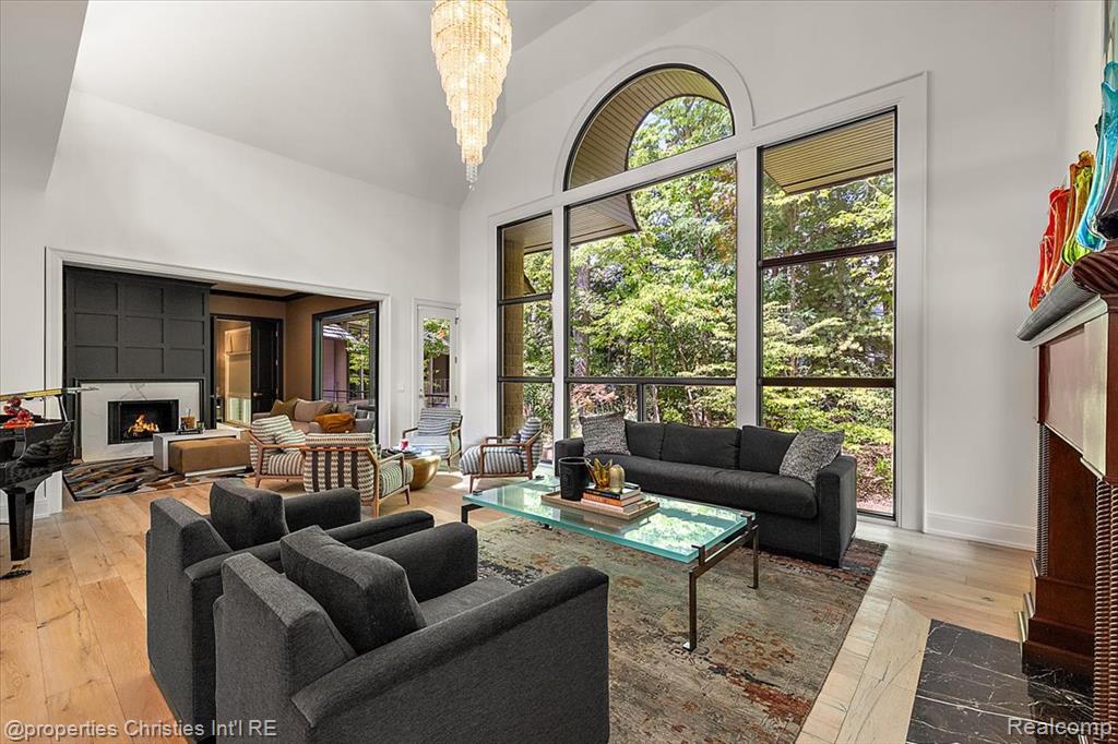 40 Scenic Oaks Drive N, Bloomfield Hills, MI 48304 — Photo 8