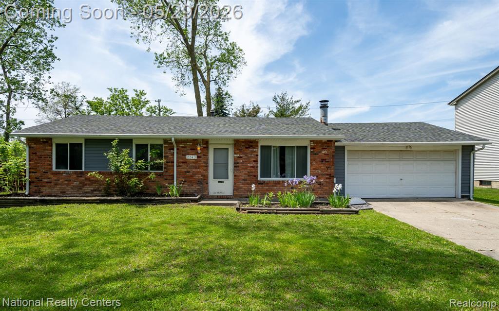 2243 Phillips Road, Auburn Hills, MI 48326 — front exterior