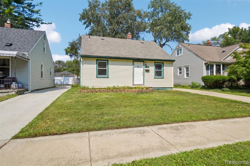 24346 Lehigh Street, Dearborn Heights, MI 48125