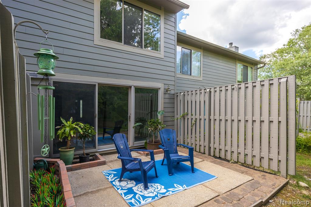 686 Peninsula Court, Ann Arbor, MI 48105 — Photo 30