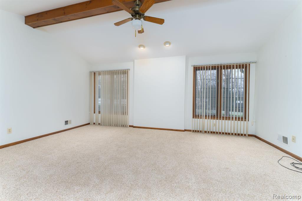 4584 GOLF VIEW Drive, Brighton, MI 48116 — Photo 14