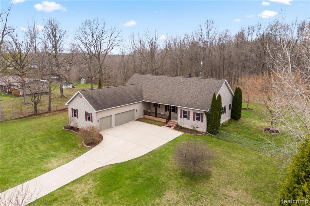 6318 MAPLE Avenue, Swartz Creek, MI 48473 — Photo 47