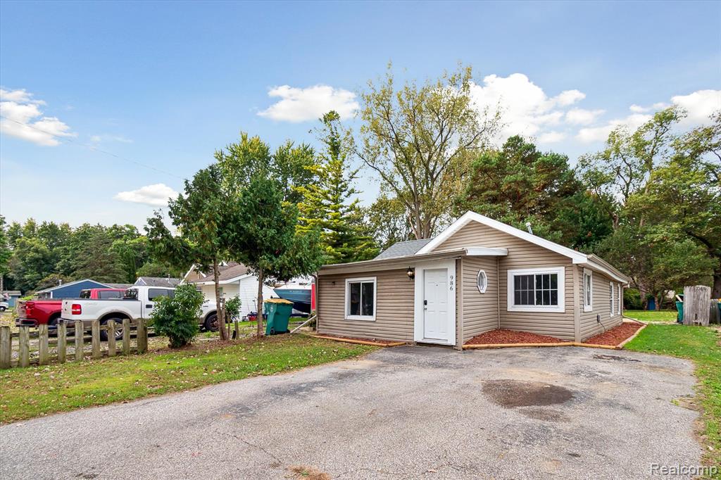 986 Pine Road, Bay City, MI 48706 — Photo 3