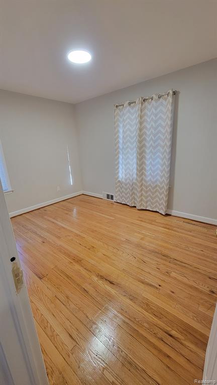 639 E 14 MILE Road, Clawson, MI — Photo 10