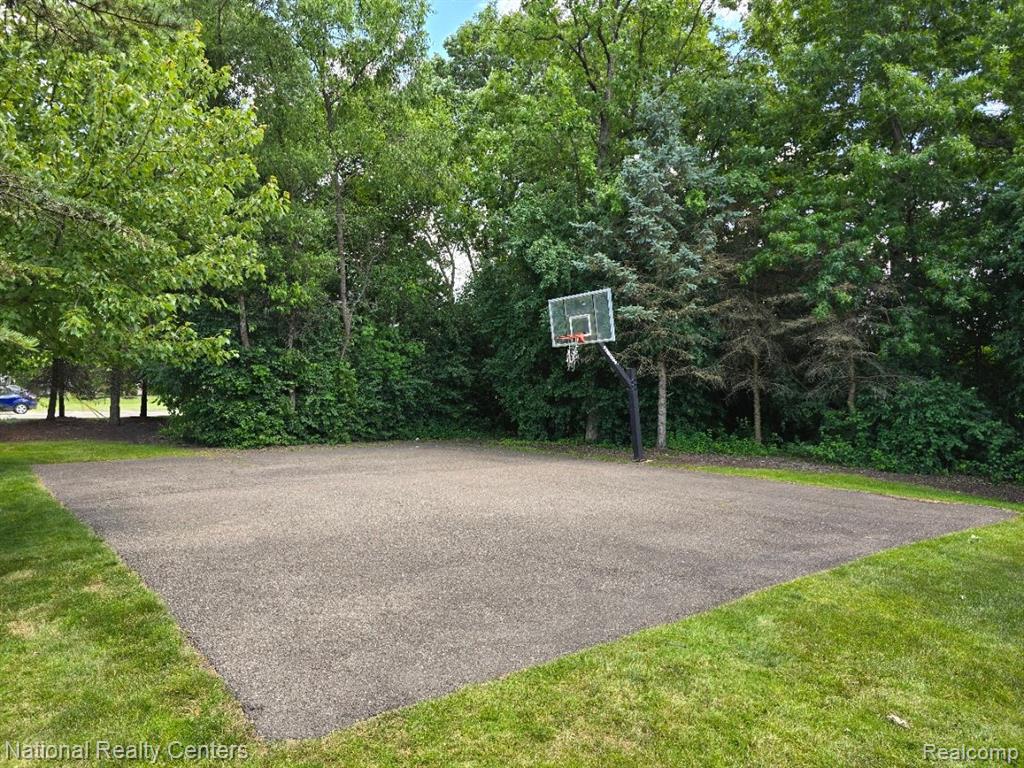 4058 RADCLIFF Drive, Canton, MI 48188 — Photo 35