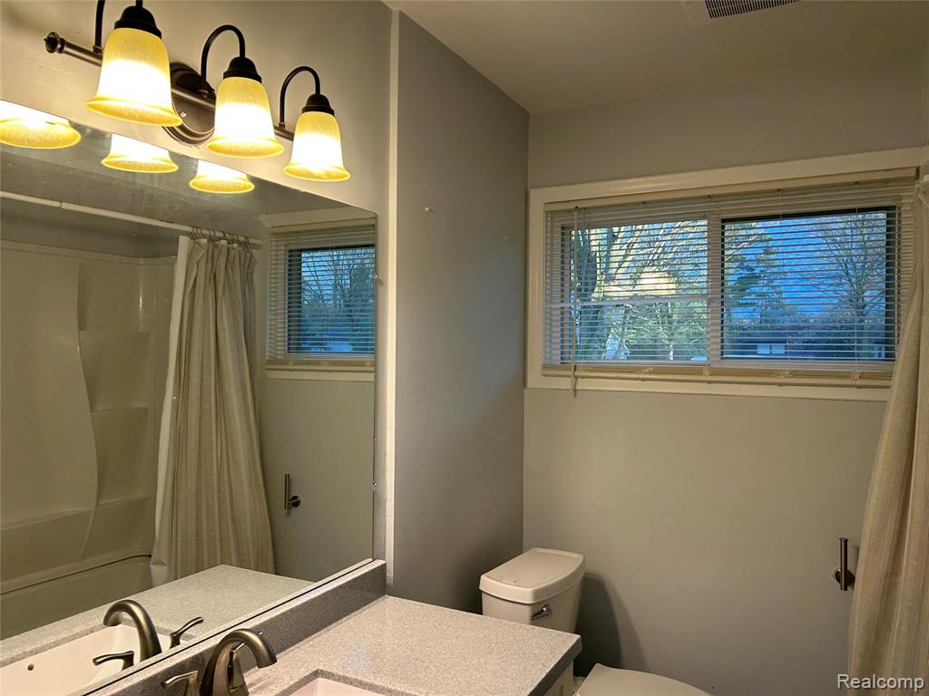 92 Kirk Lane, Troy, MI 48084 — Photo 4