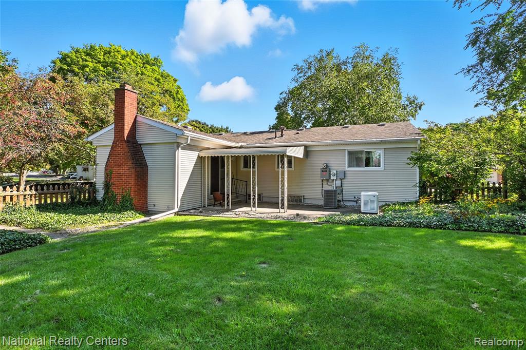 9365 Tavistock Dr., Plymouth, MI 48170 — Photo 15