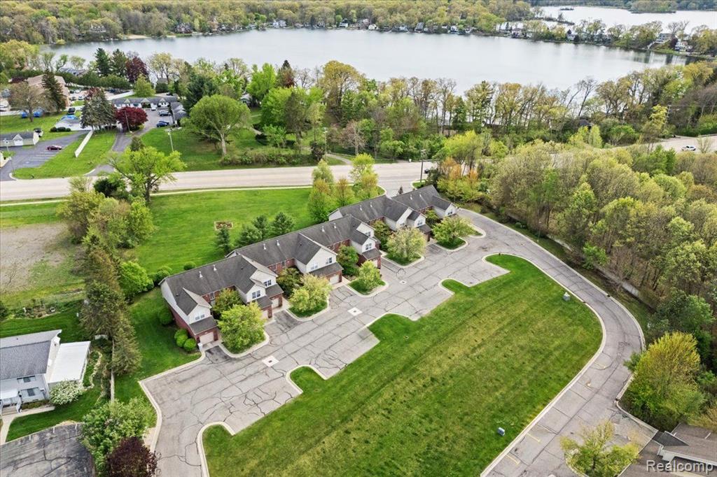 5949 HIGH POINT COURT, Brighton, MI 48116 — Photo 32