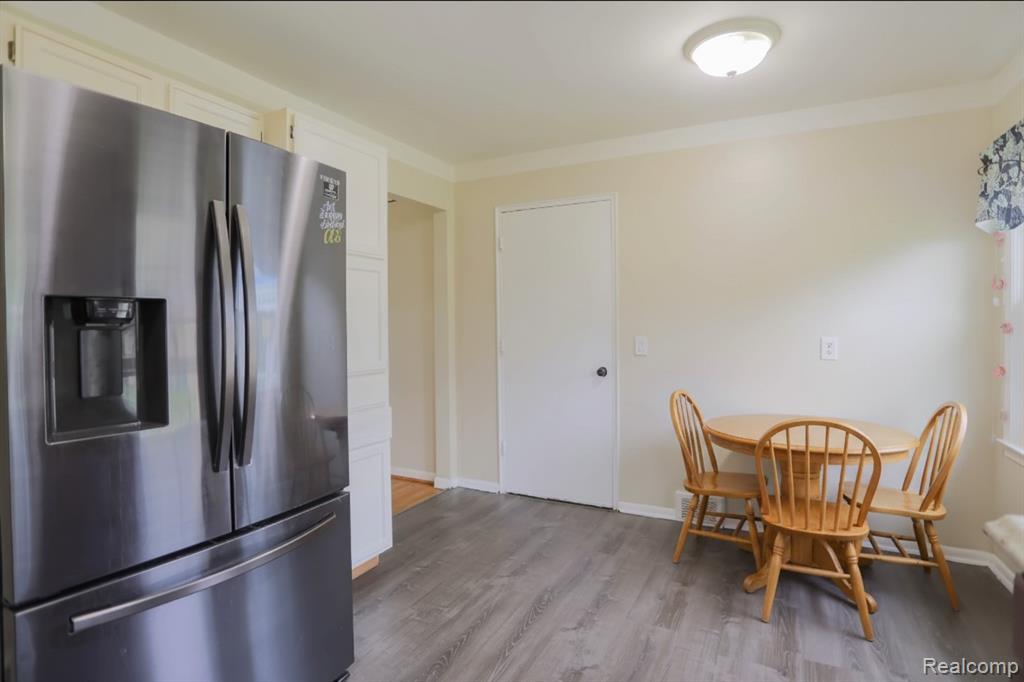 3581 Stolzenfeld Avenue, Warren, MI 48091 — Photo 11