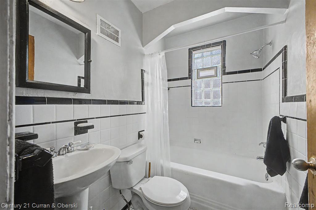 20141 Bramford Street, Detroit, MI 48234 — Photo 18