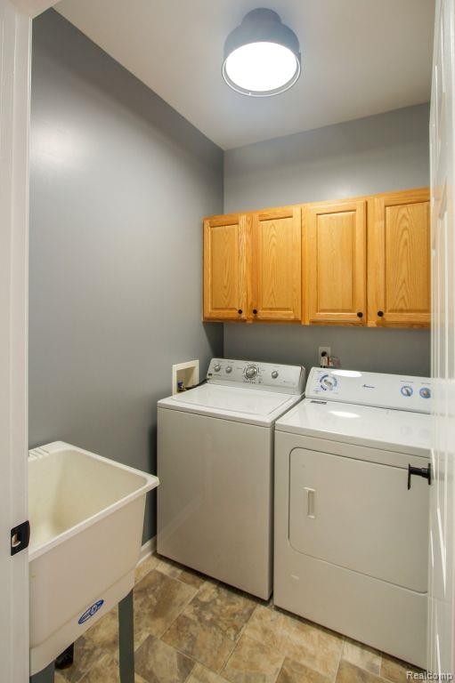 42985 RIVER BEND Drive, Plymouth, MI 48170 — Photo 22