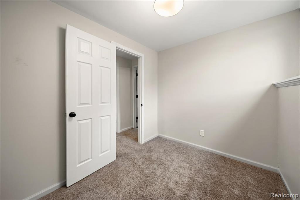 11169 Chestnut Drive, Plymouth, MI 48170 — Photo 24