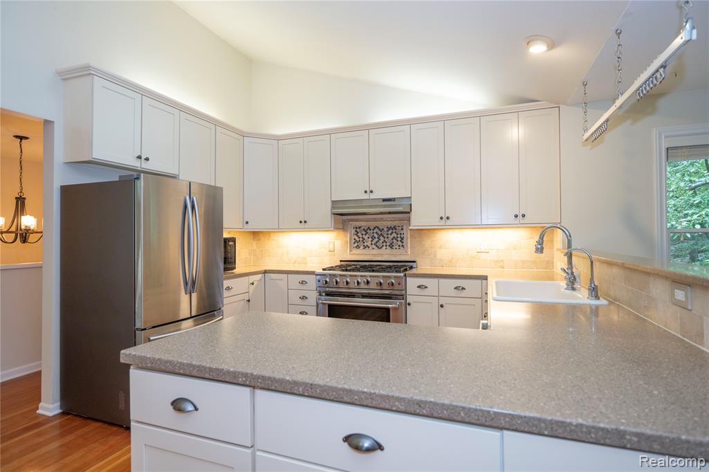 1613 Tu Van Trail, Leonard, MI 48367 — Photo 15