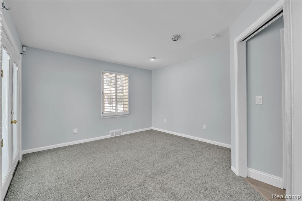 6576 Inkster Road, West Bloomfield, MI — Photo 50