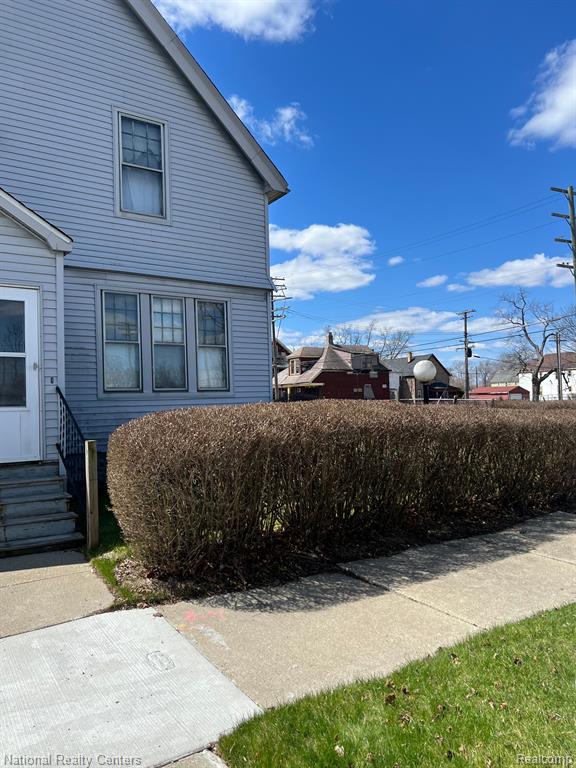 5181 HOLCOMB Street, Detroit, MI 48213 — Photo 3