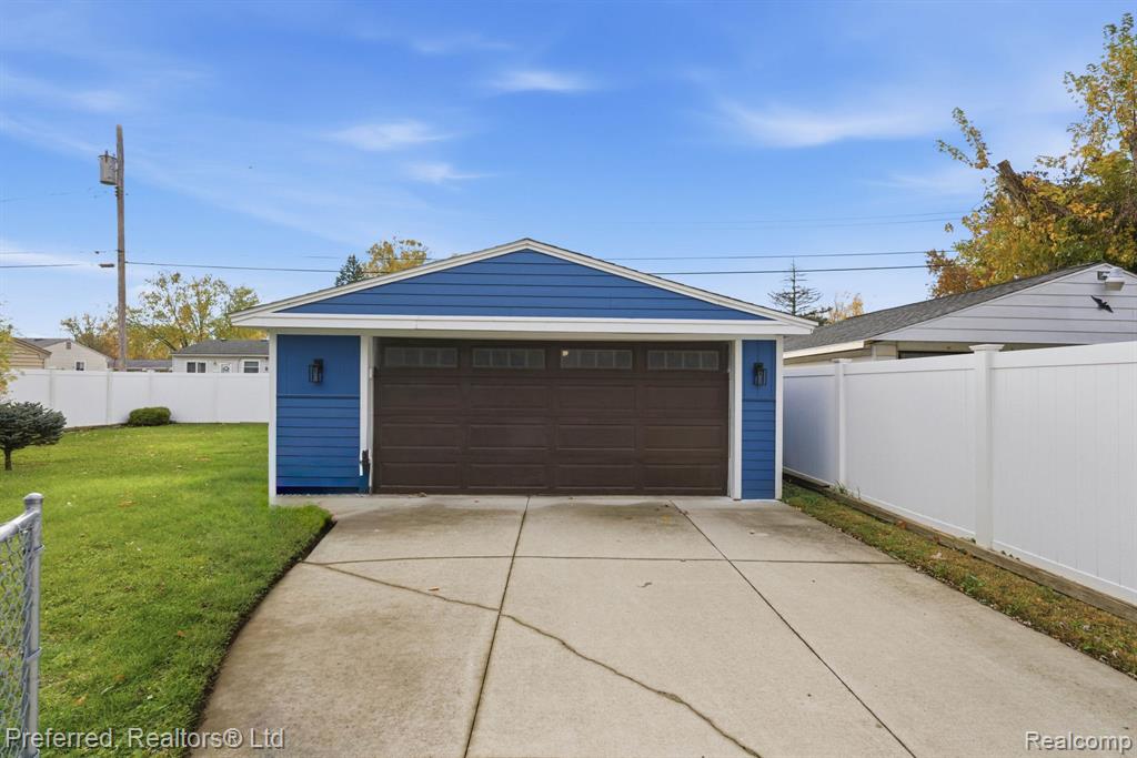 9358 Karen Street, Romulus, MI 48174 — Photo 25