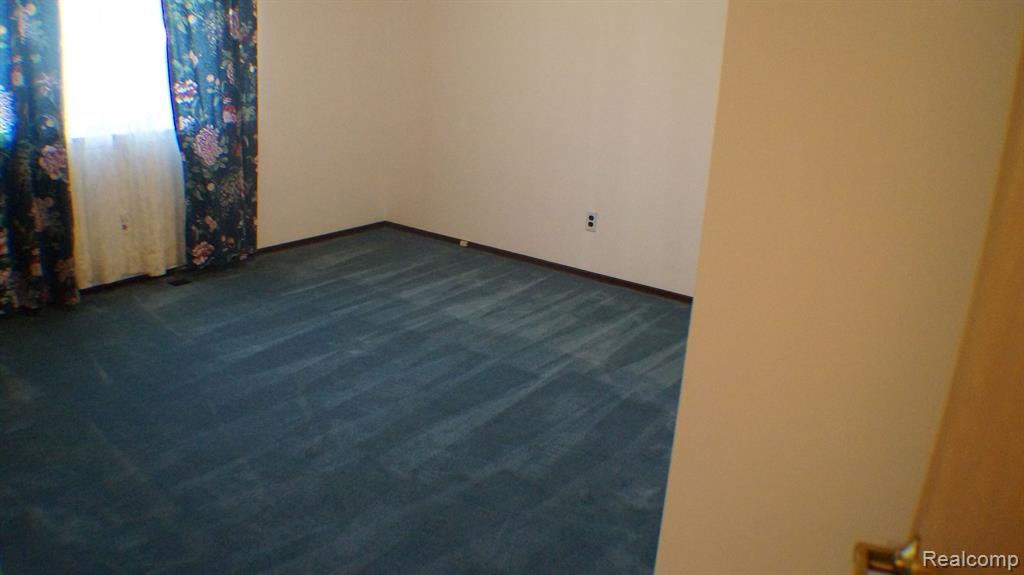 4609 CALVERT Court, Troy, MI 48085 — Photo 24