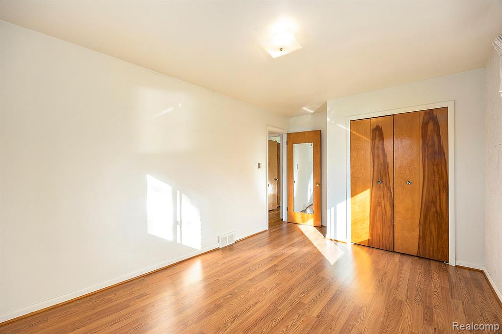 736 Beachway Drive, White Lake, MI 48383 — Photo 17