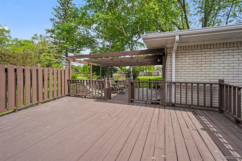5364 Fern Avenue, Grand Blanc, MI 48439 — Photo 19