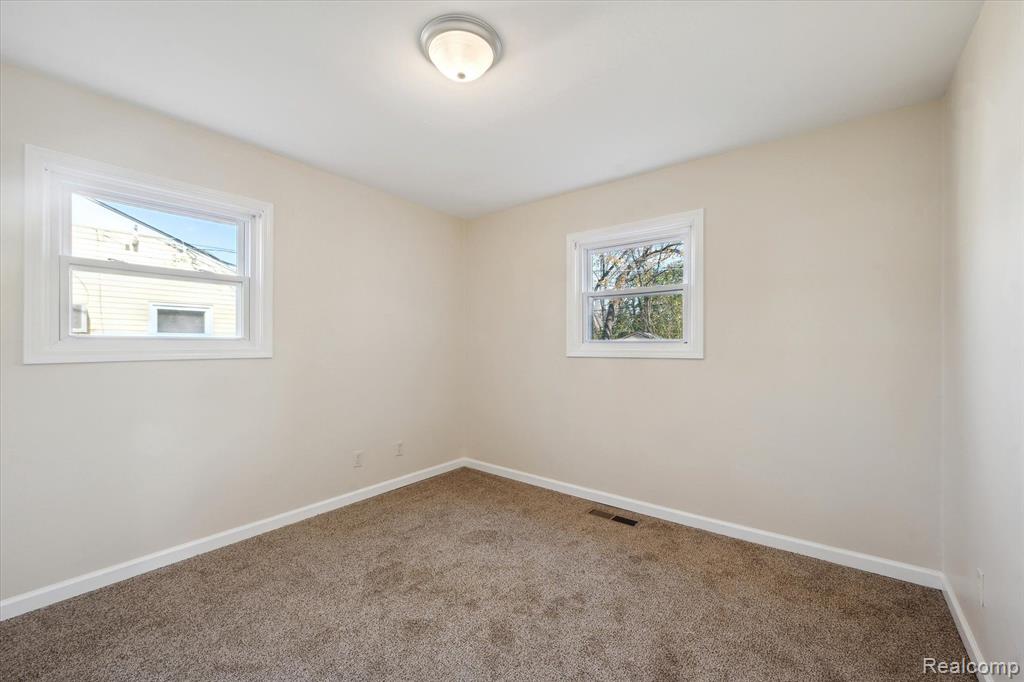 2481 PINECREST Avenue, Ann Arbor, MI 48104 — Photo 17