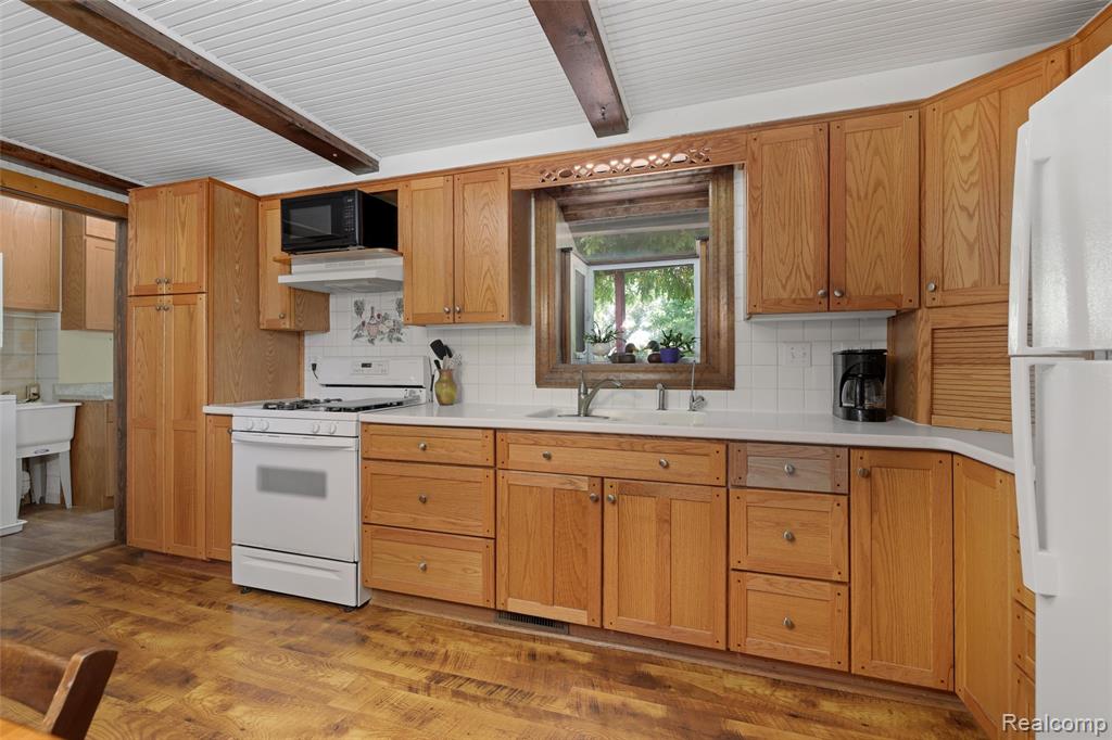 6480 Dryden Road, Almont, MI 48003 — Photo 6