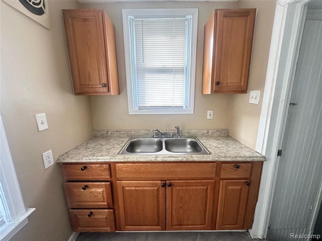 7795 Penrod Street, Detroit, MI 48228 — Photo 7