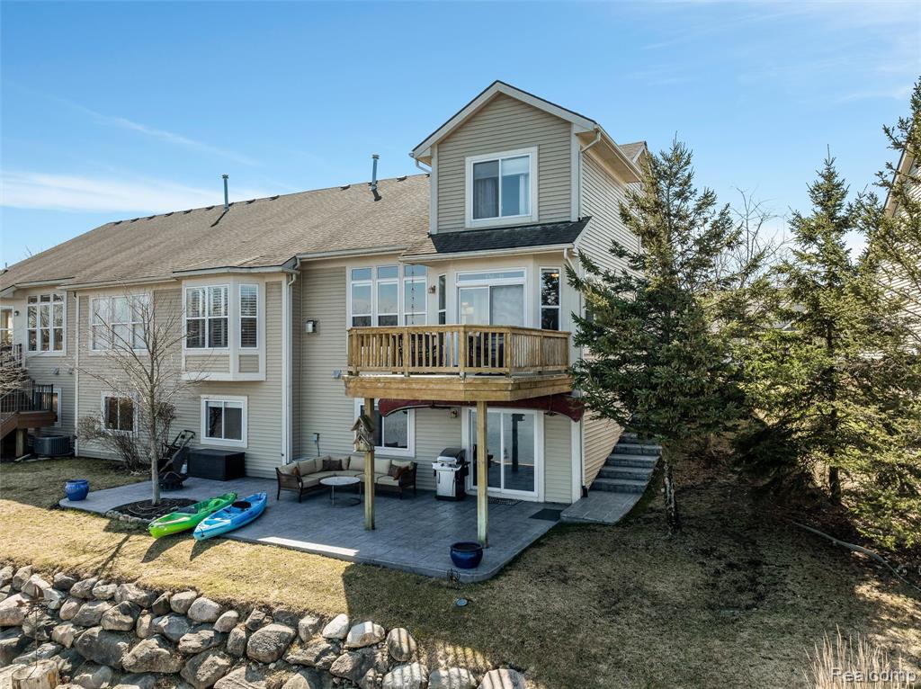 224 Stony Lake Drive, Oxford, MI 48371 — Photo 32