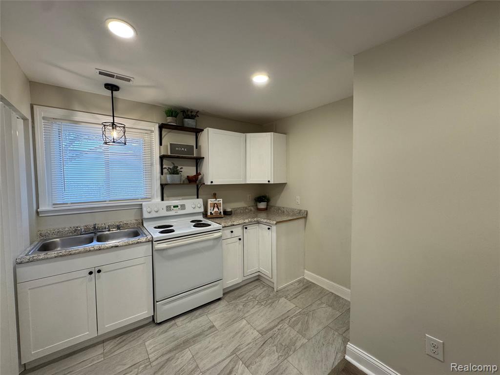 20830 Montrose, Warren, MI 48089 — Photo 4