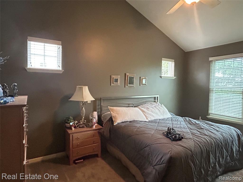 748 KNOLLS LANDING Drive, Milford, MI 48381 — Photo 28