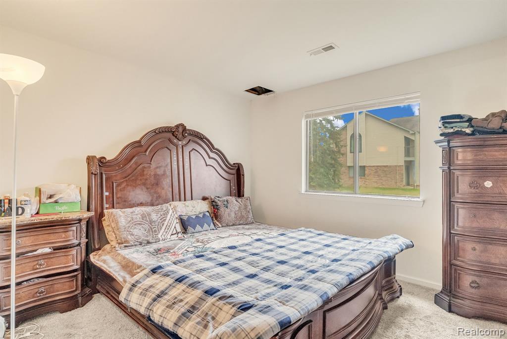 42764 Lilley Pointe Drive, Canton, MI 48187 — Photo 17