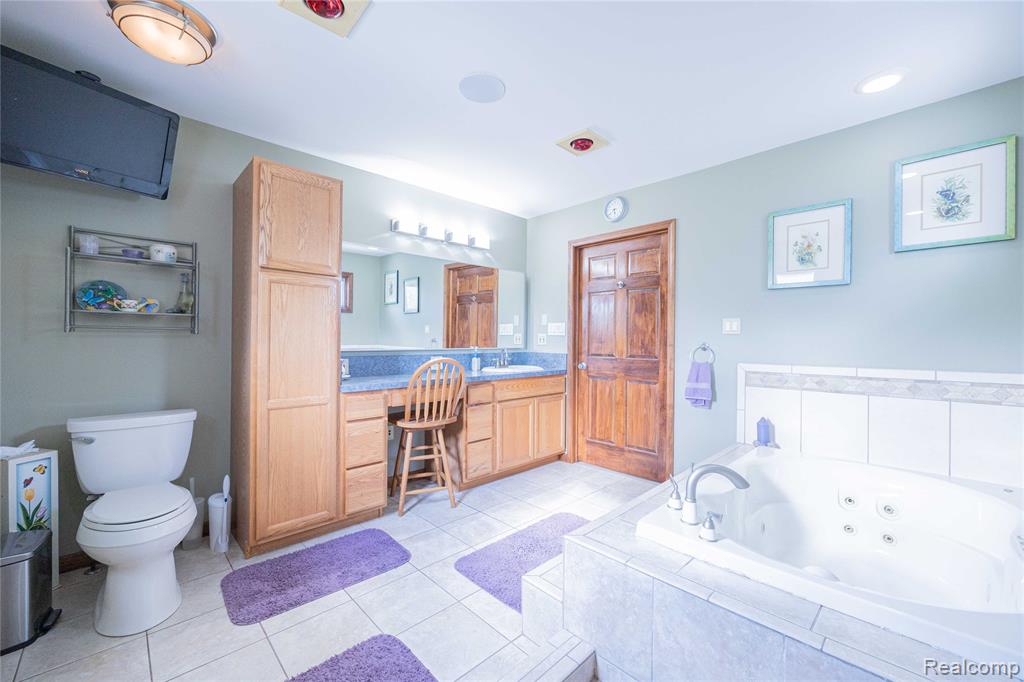 21855 Huron River Drive, New Boston, MI 48164 — Photo 20