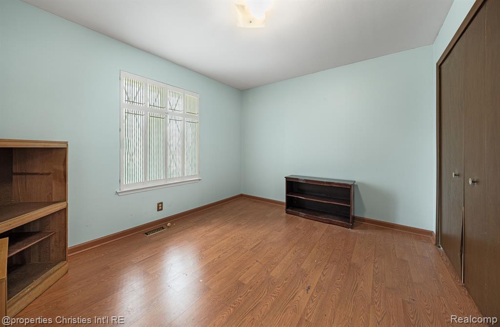 4684 CHAPEL Drive, Troy, MI 48085 — Photo 50